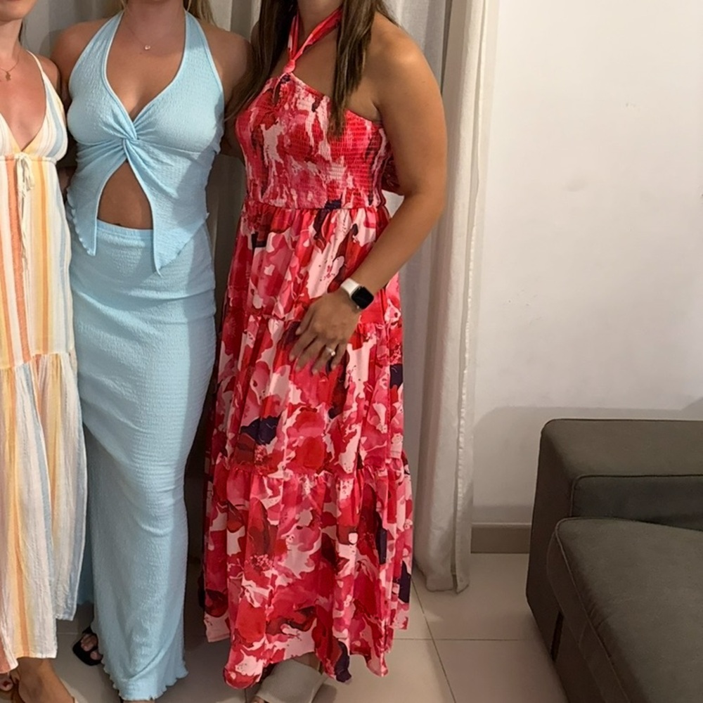 Vacation dress pink red floral M